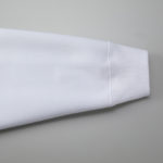 10.0オンスt/C生地のビッグシルエットスウェットプルオーバーパーカ(ホワイト)の袖元画像