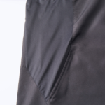 マイクロリップストップ素材のフードインジャケット(ブラック)の脇画像